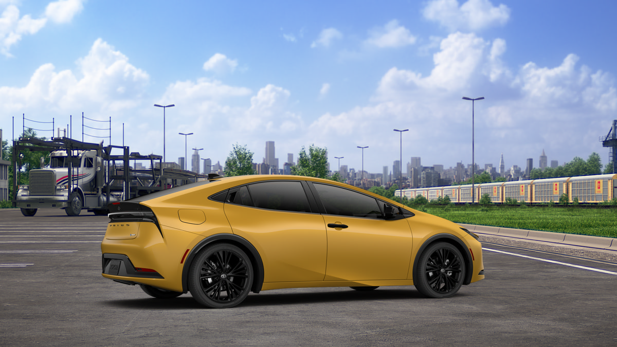 New 2027 Toyota Prius Plug-In Hybrid FWD image 35