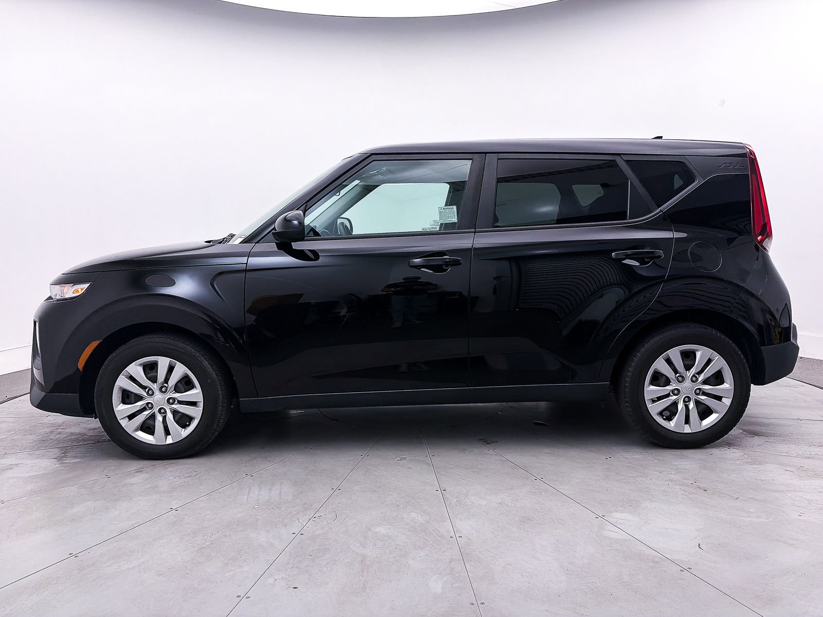 Used 2020 Kia Soul LX image 35