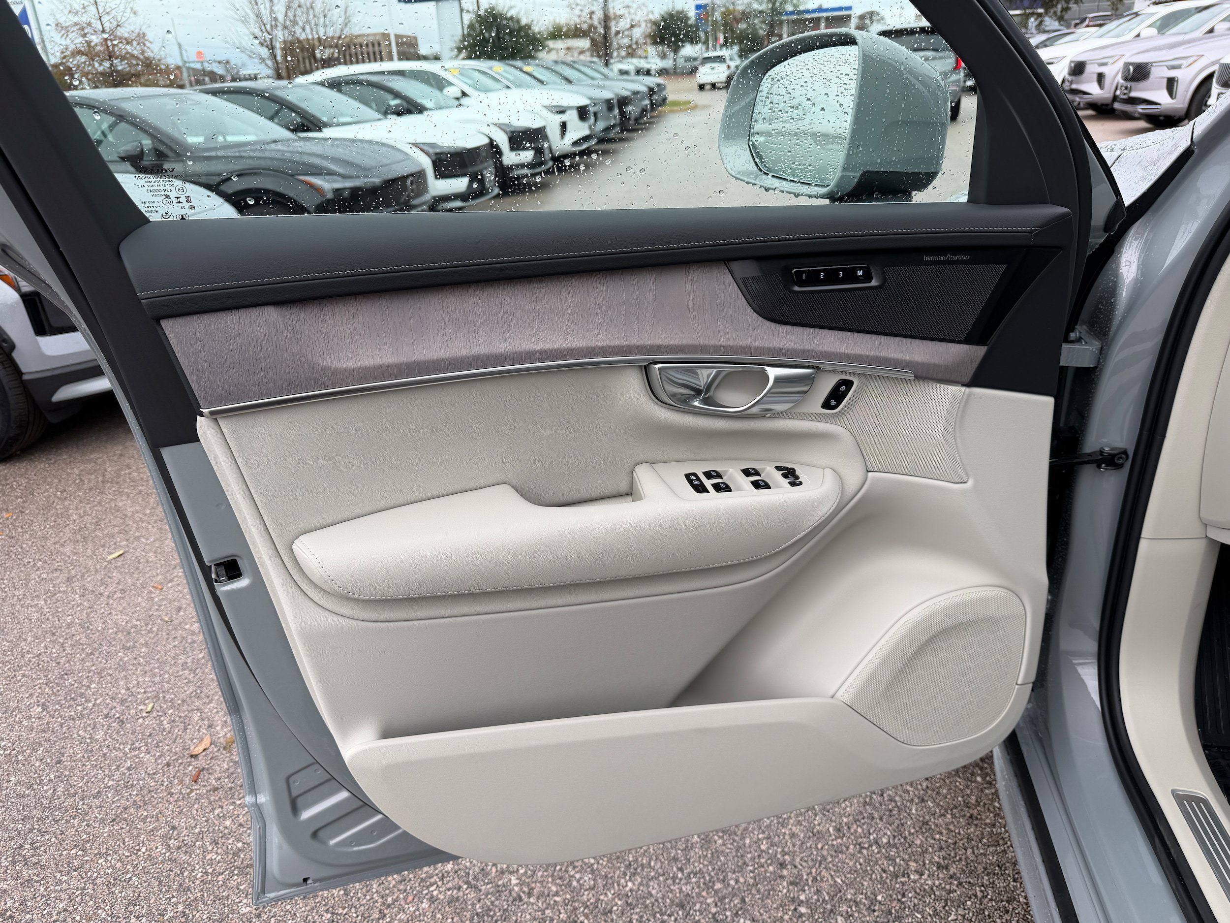 New 2026 Volvo XC90 B6 Ultra AWD/4WD image 18