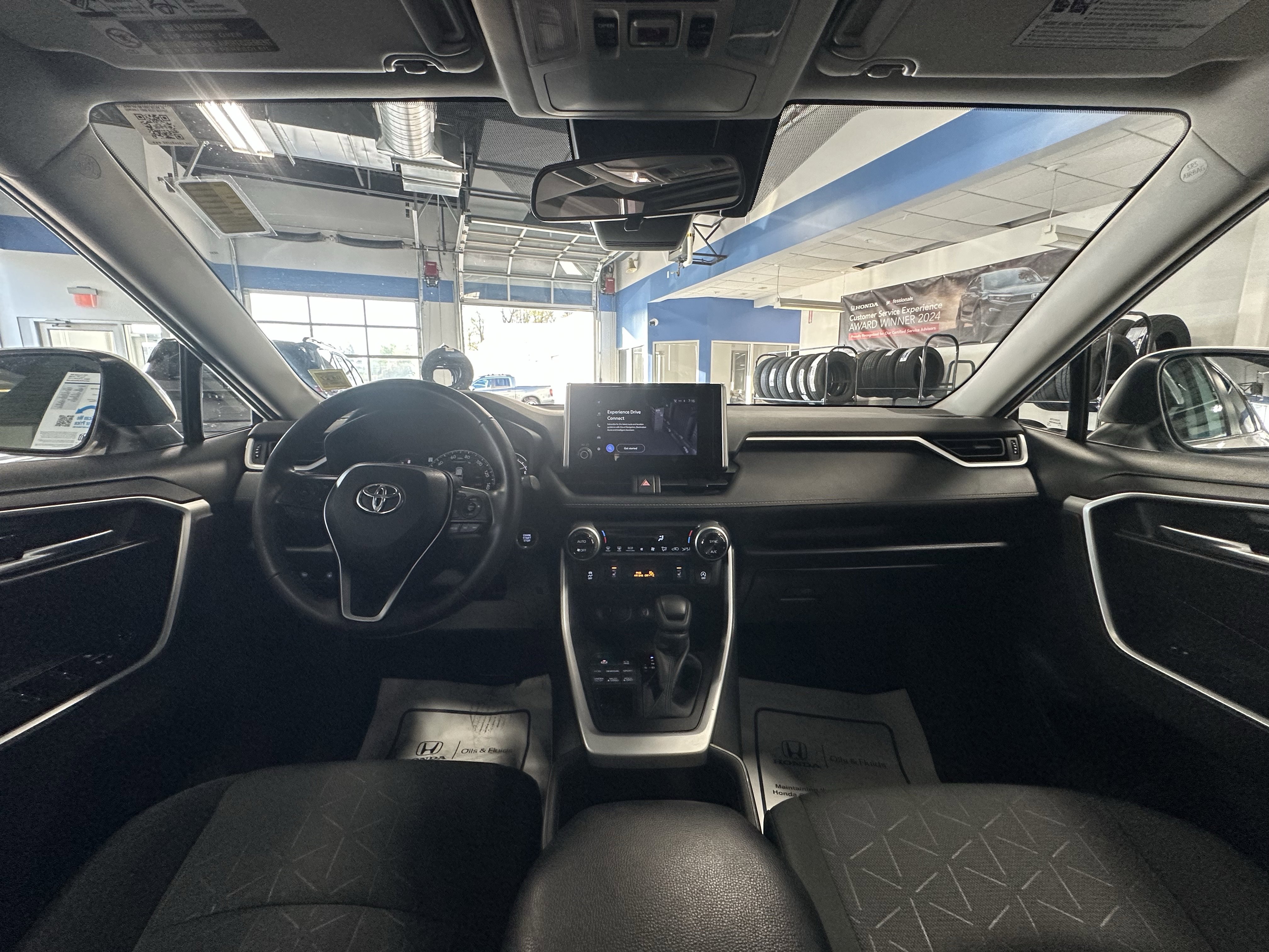 Used 2023 Toyota RAV4 XLE w/ Convenience Package AWD/4WD image 18