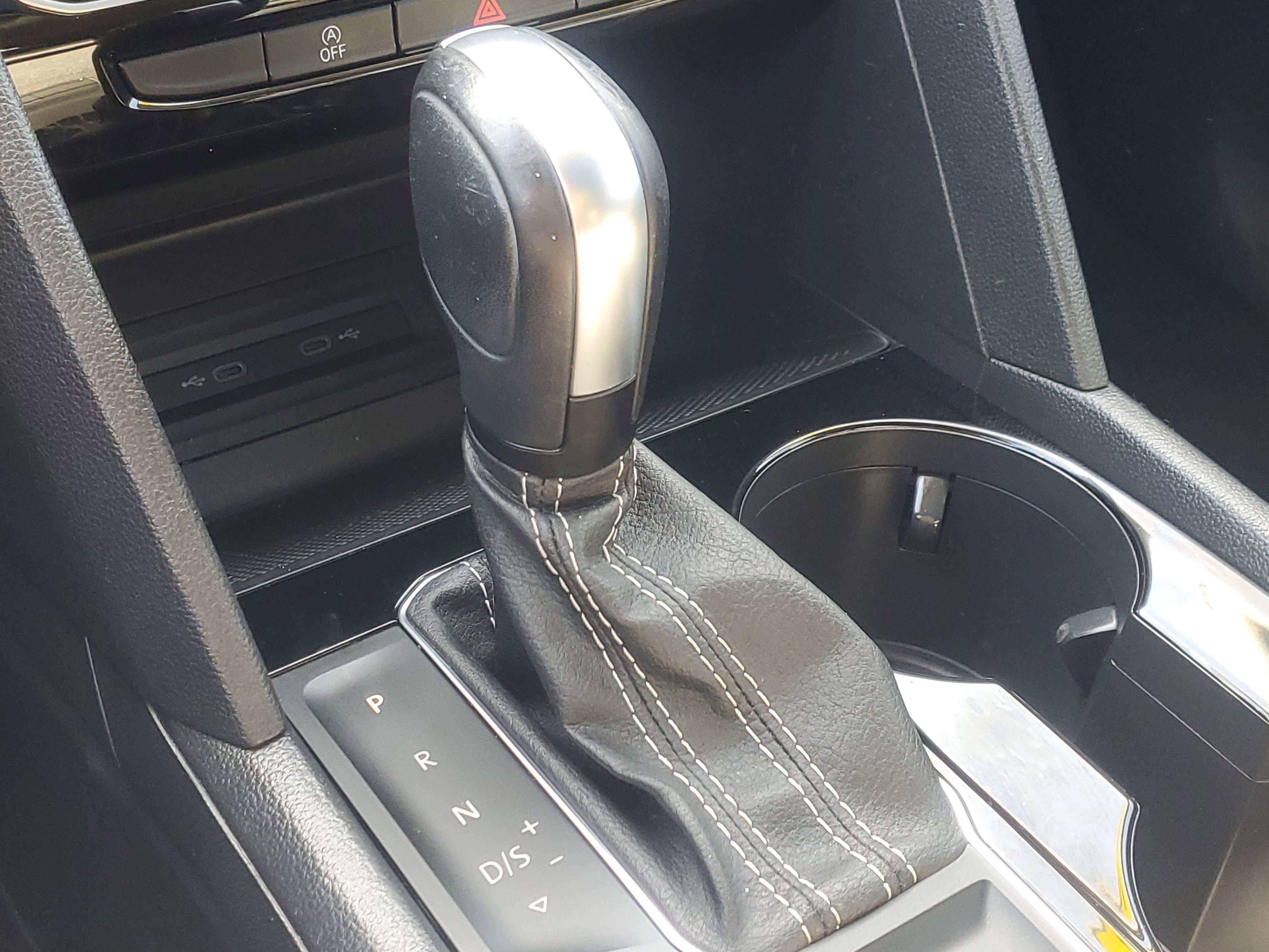 Used 2023 Volkswagen Atlas SE w/ Panoramic Sunroof Package image 31