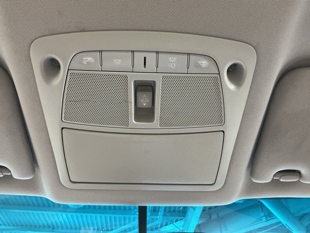 Used 2015 Nissan Altima 2.5 SL w/ Technology Package FWD image 16