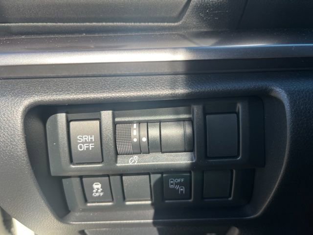 Used 2018 Subaru Crosstrek 2.0i Limited image 10