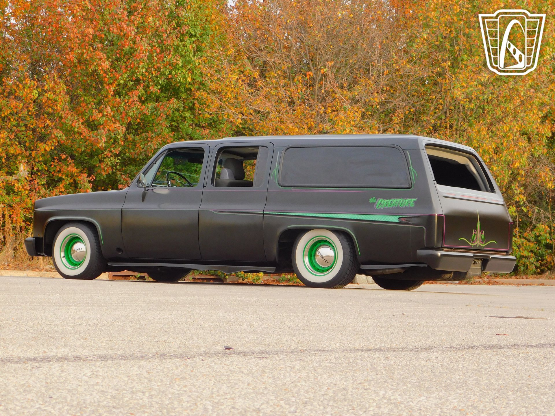 Used 1988 Chevrolet Suburban 2WD image 15