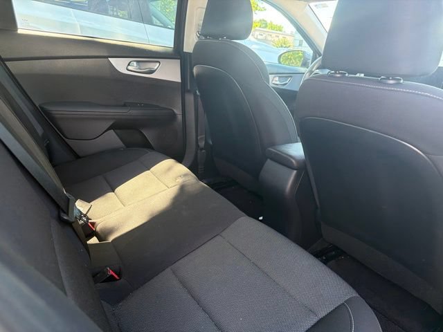 Used 2022 Kia Forte LXS w/ LXS Technology Package FWD image 12