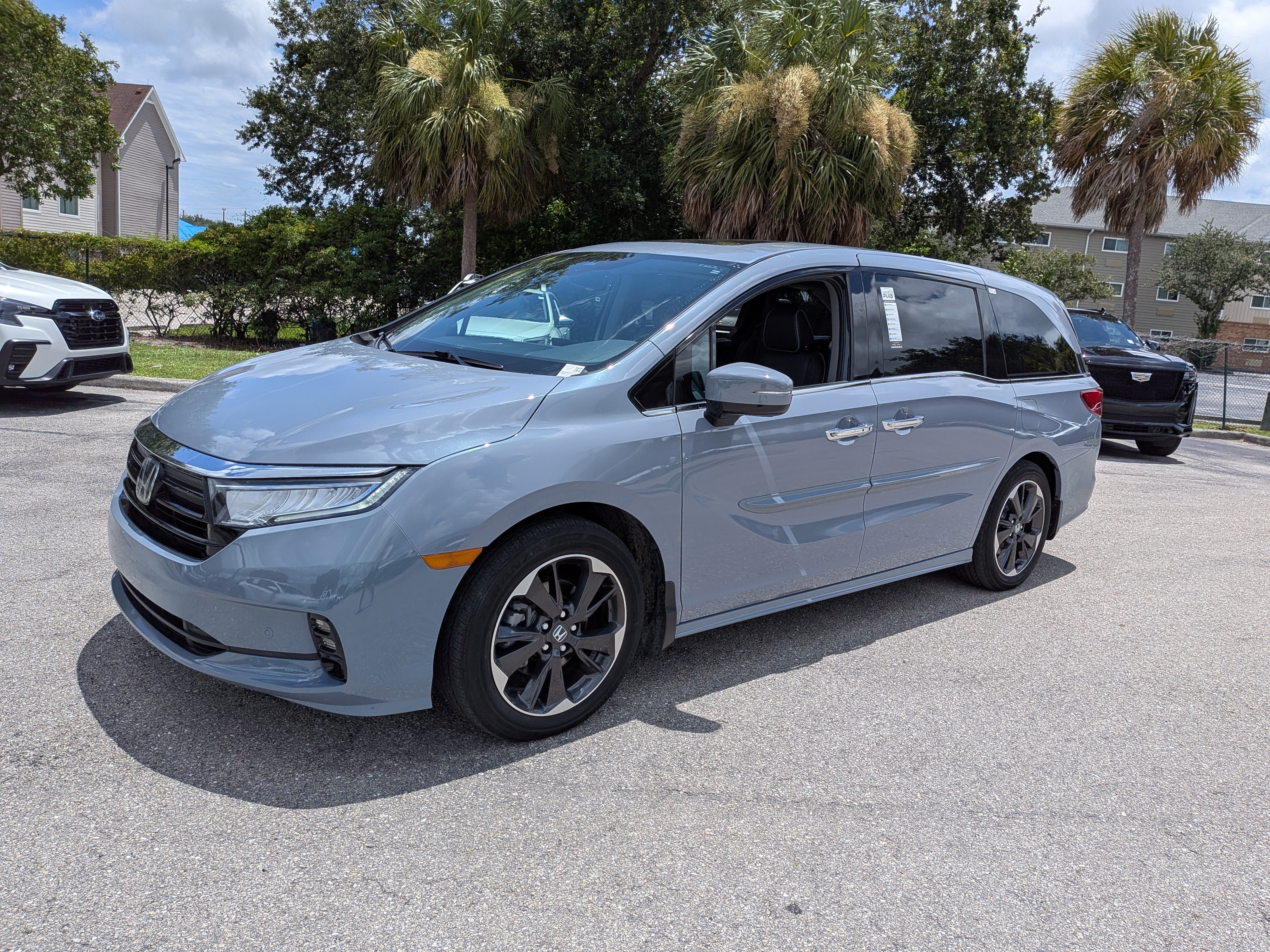 Used 2023 Honda Odyssey Elite image 8