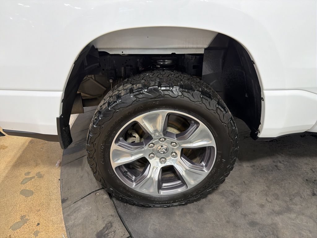 Used 2024 RAM 1500 Laramie AWD/4WD image 37