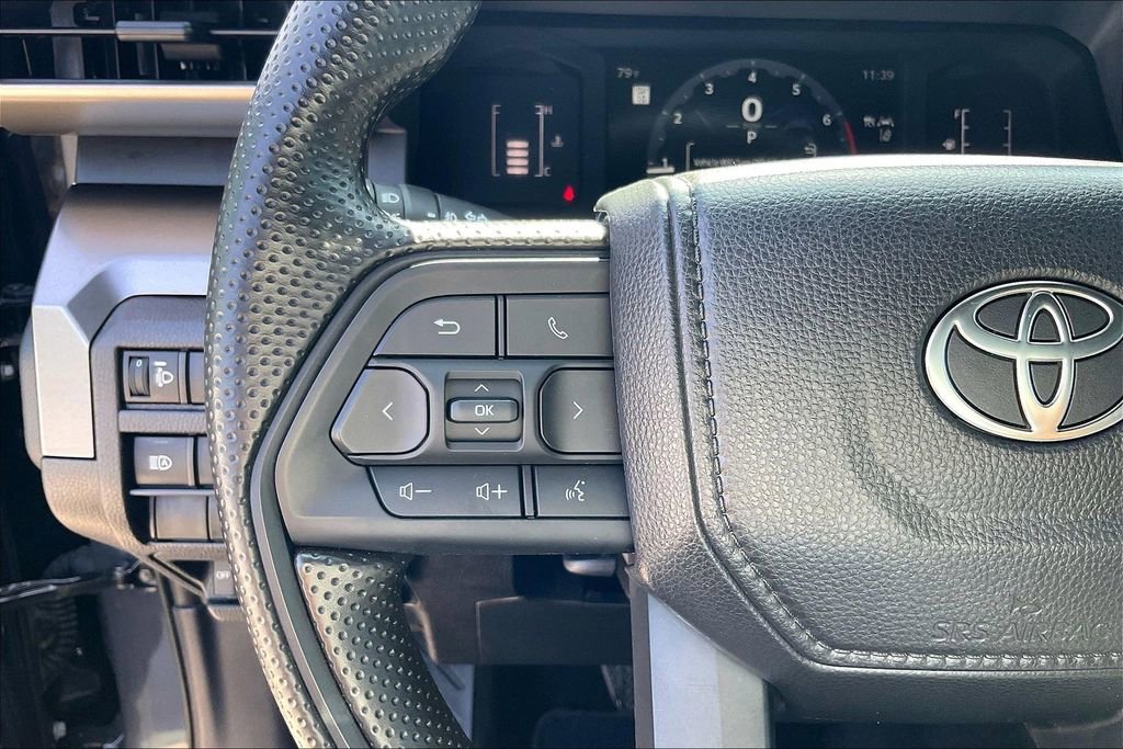Used 2025 Toyota Tacoma SR5 AWD/4WD image 25
