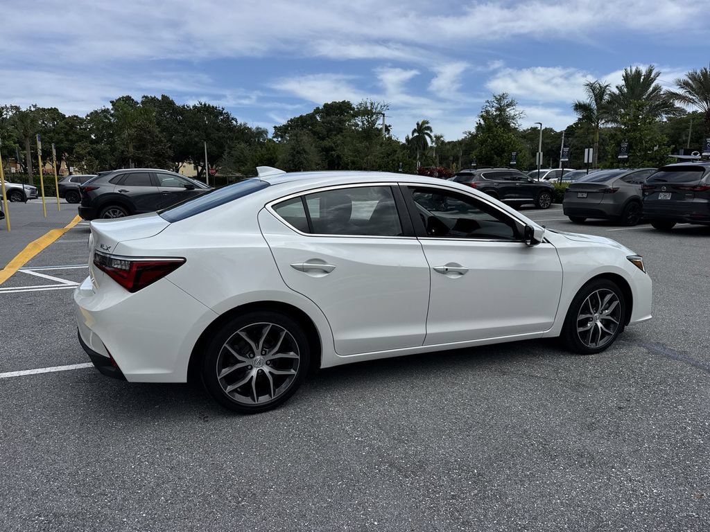 Used 2022 Acura ILX w/ Premium Package FWD image 4
