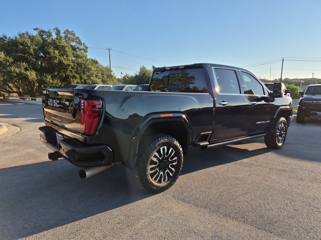 Used 2024 GMC Sierra 2500 Denali Ultimate w/ Max Trailering Package AWD/4WD image 9