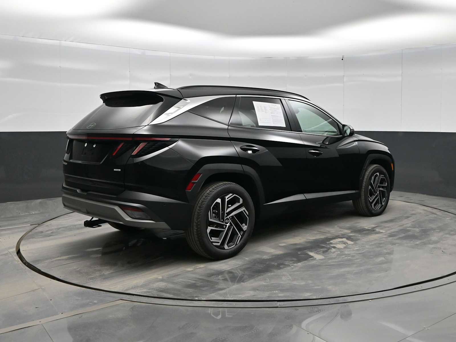 Certified 2025 Hyundai Tucson Limited image 7