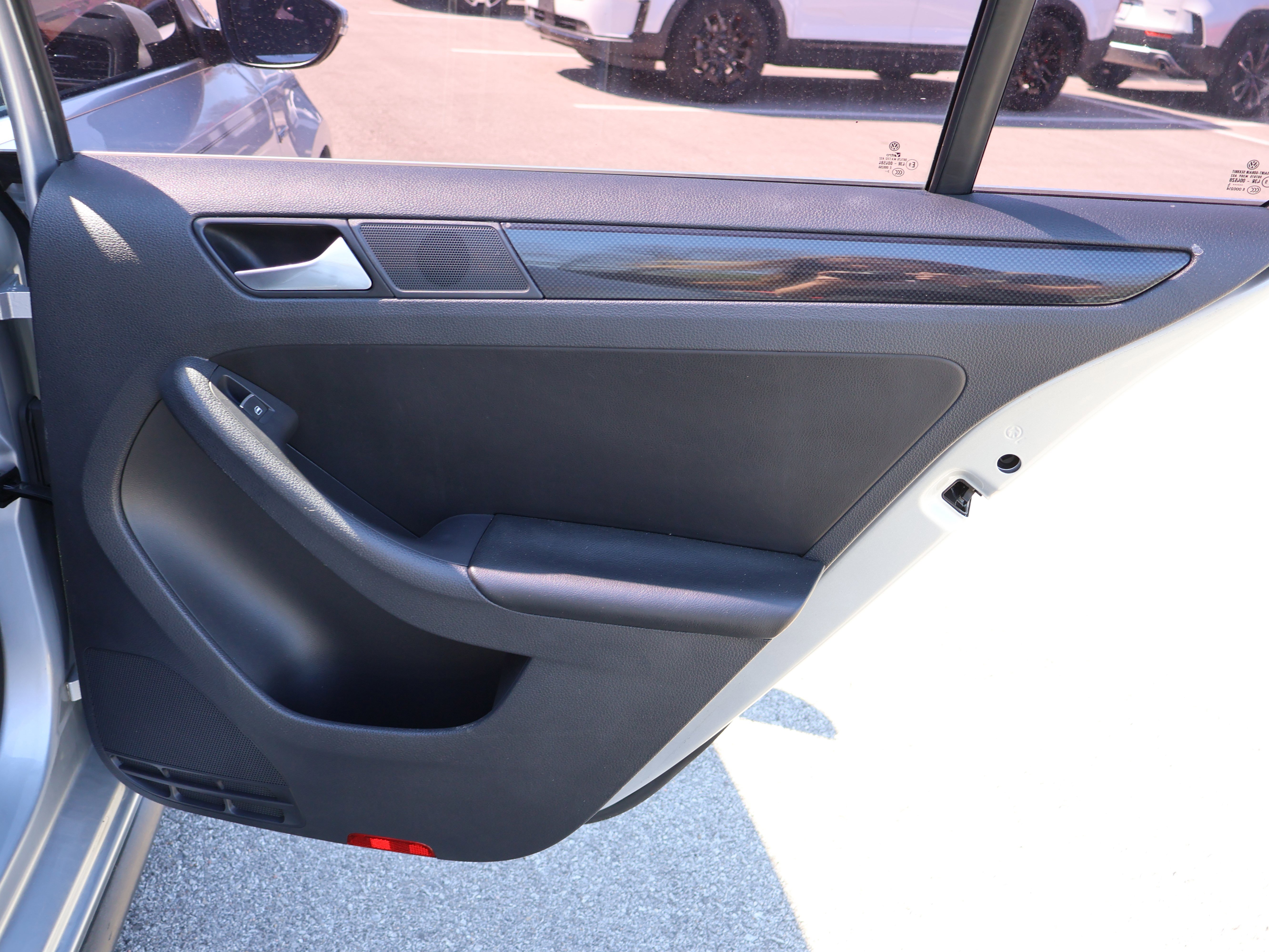 Used 2014 Volkswagen Jetta GLI image 12