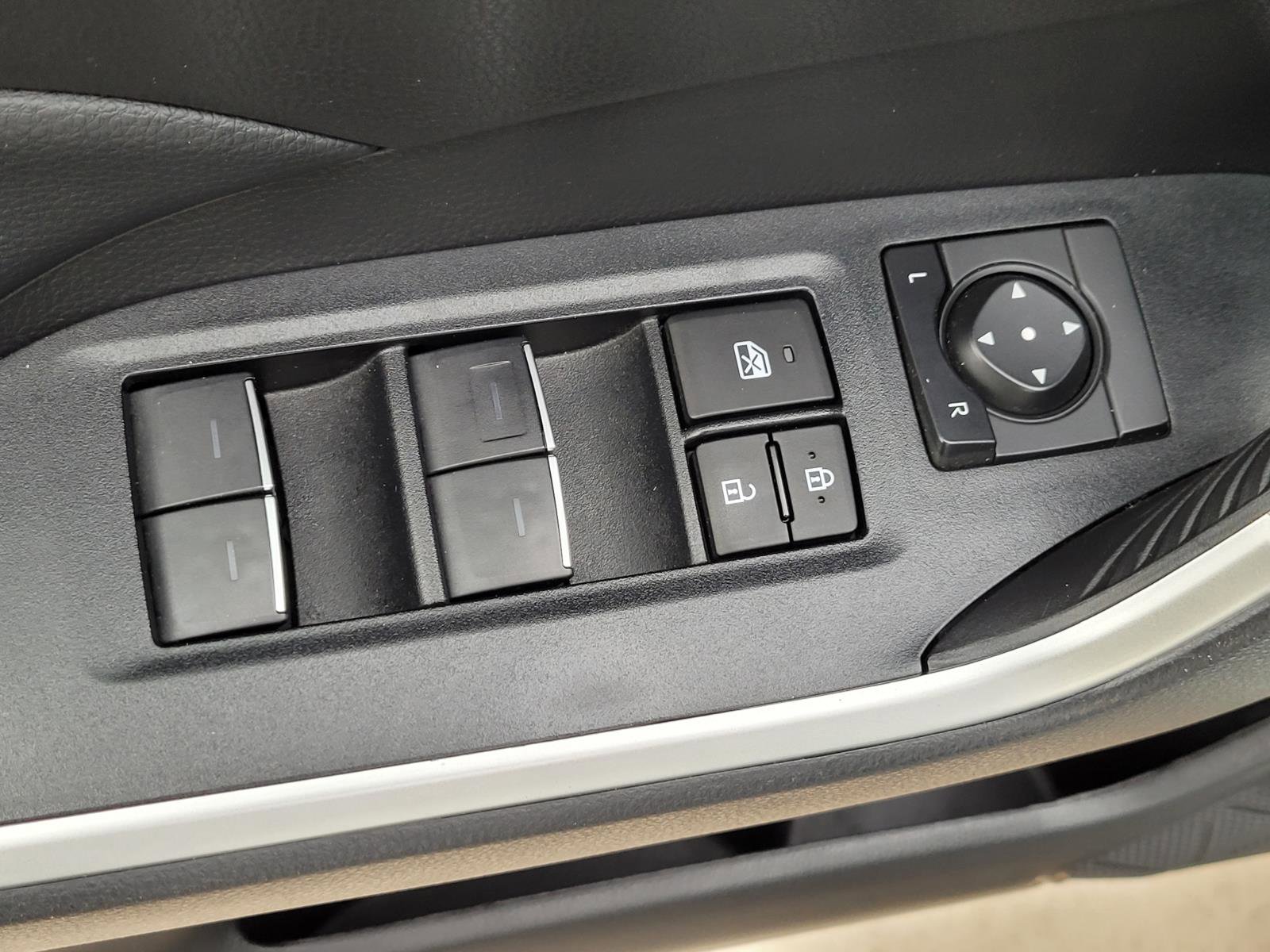 Used 2023 Toyota RAV4 XLE w/ Convenience Package image 26