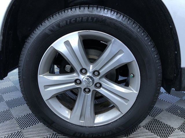 Used 2013 Toyota Highlander Limited AWD/4WD image 17