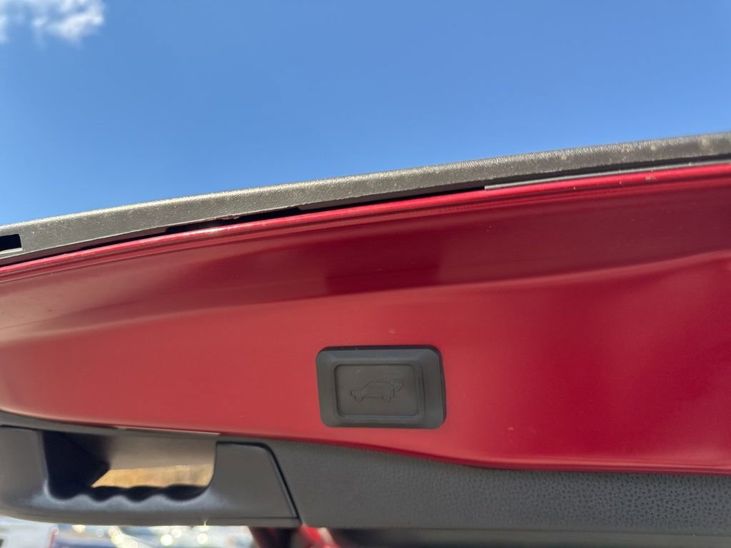 Used 2024 Toyota RAV4 XLE Premium image 13