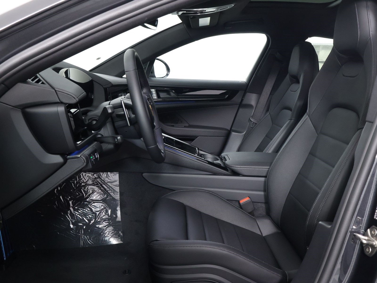 New 2026 Porsche Panamera RWD image 5