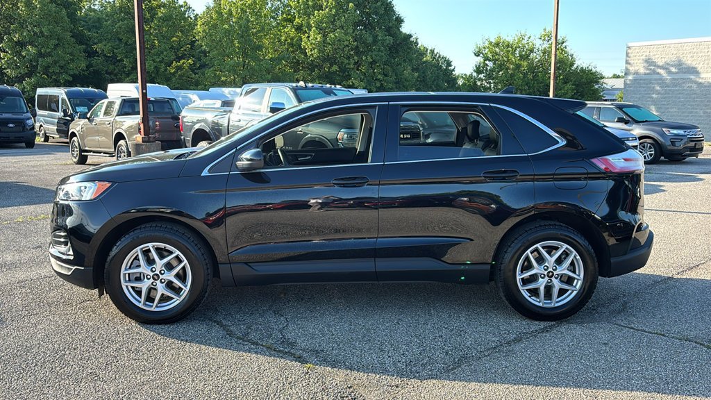 Used 2024 Ford Edge SEL w/ Convenience Package AWD/4WD image 4
