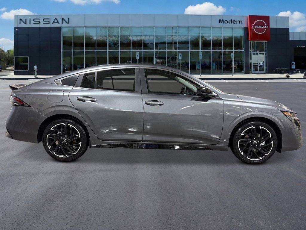 New 2026 Nissan Sentra SR FWD image 6
