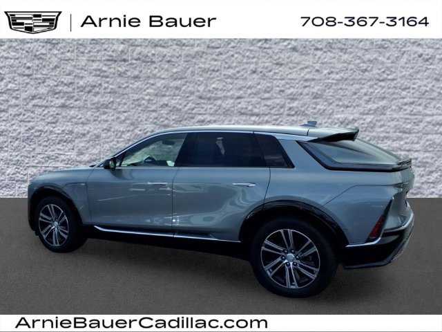 Used 2026 Cadillac Lyriq Luxury AWD/4WD image 8