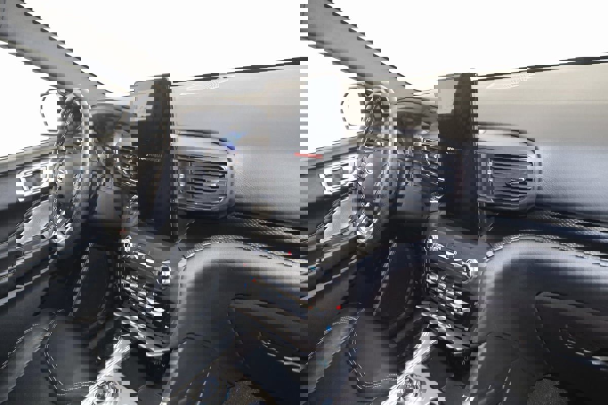 Used 2020 Ford Explorer ST w/ Premium Technology Package image 45