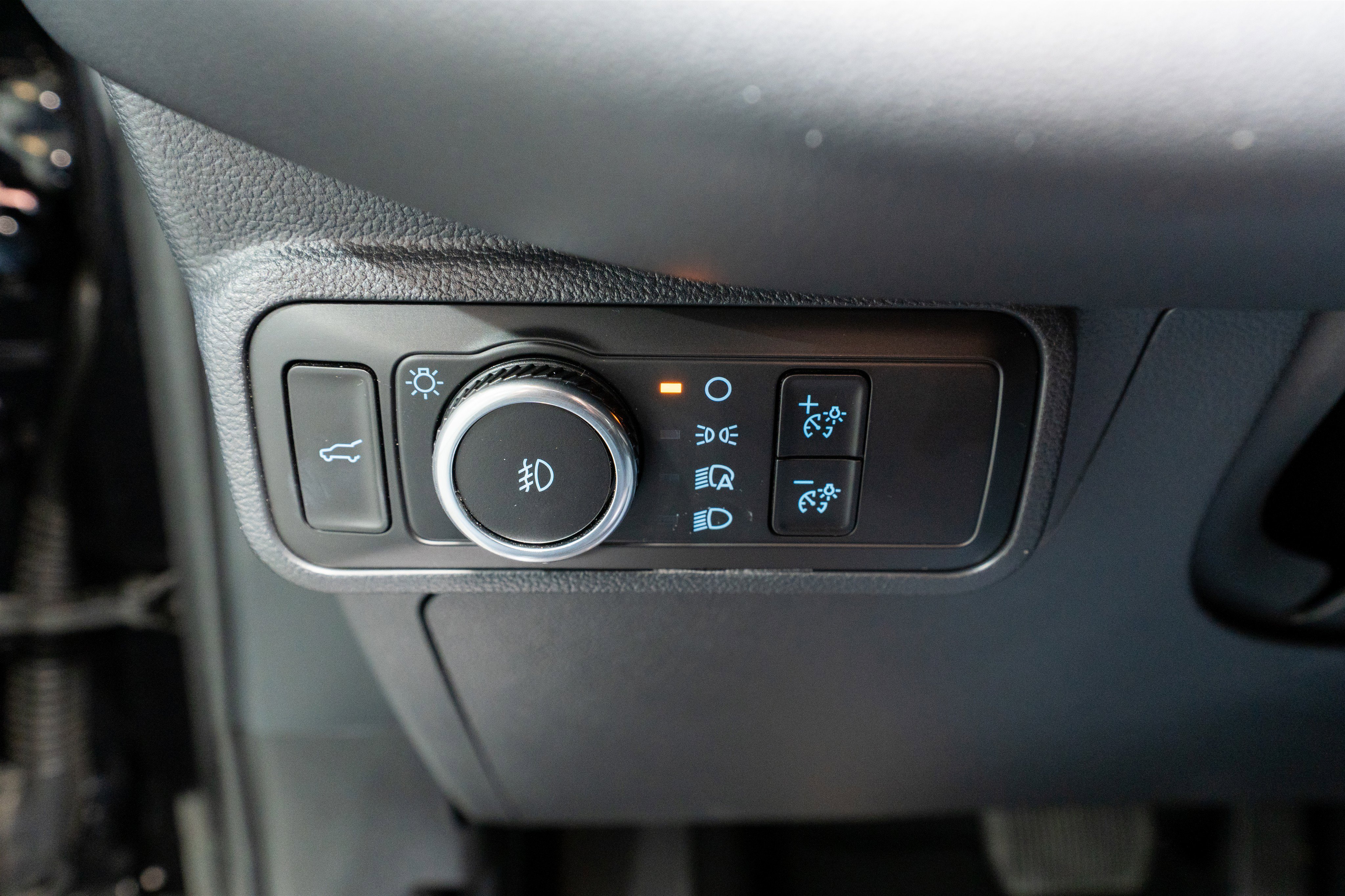 Used 2025 Ford Explorer ST-Line image 31