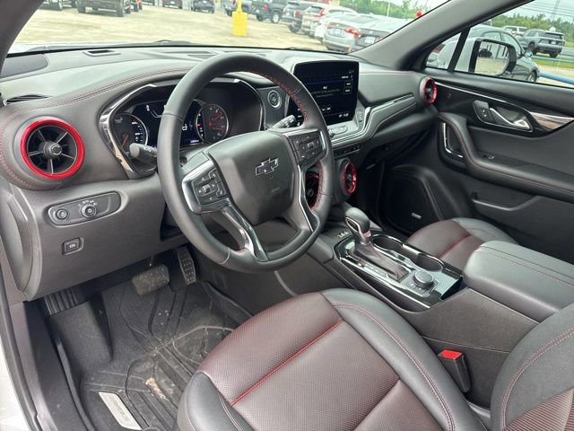 Used 2025 Chevrolet Blazer RS w/ Driver Confidence II Package FWD image 11