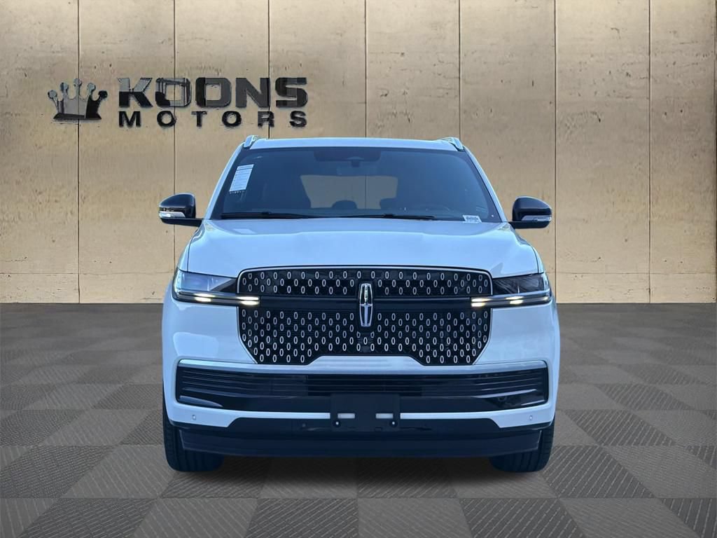New 2026 Lincoln Navigator L Reserve AWD/4WD image 3