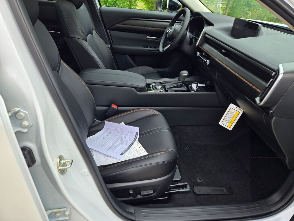 New 2026 MAZDA CX-50 AWD 2.5 Hybrid w/ Cargo Package image 4
