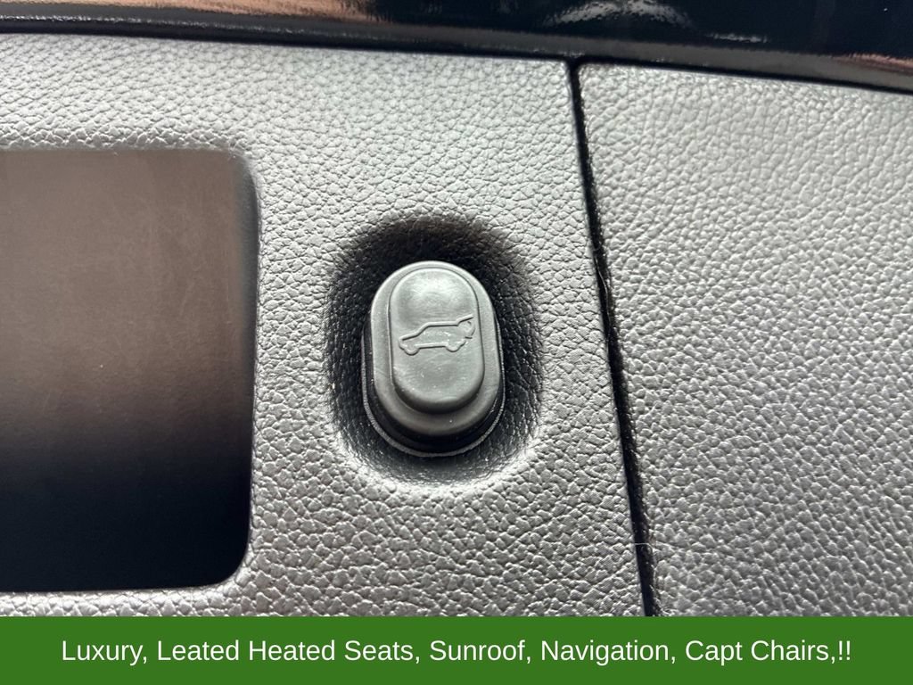 Used 2019 GMC Yukon Denali AWD/4WD image 13