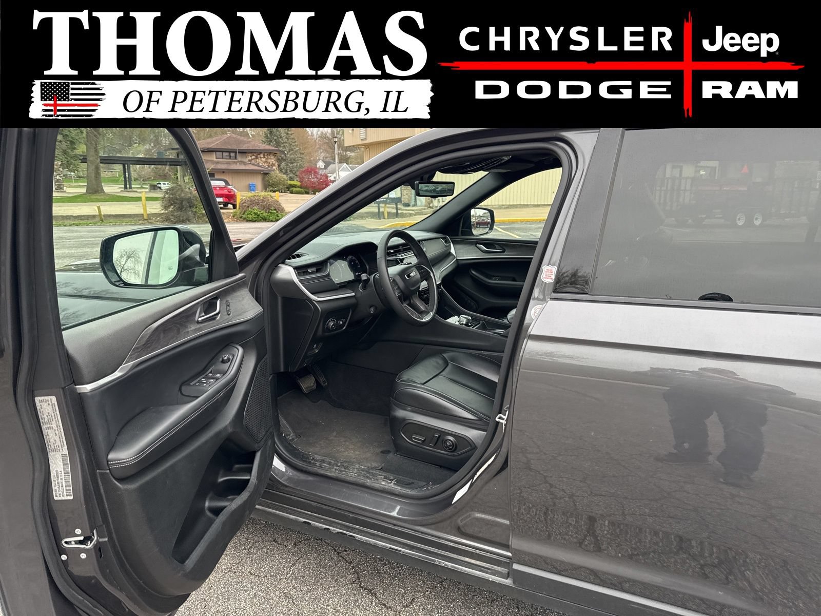 Used 2024 Jeep Grand Cherokee L Limited w/ Luxury Tech Group II AWD/4WD image 10