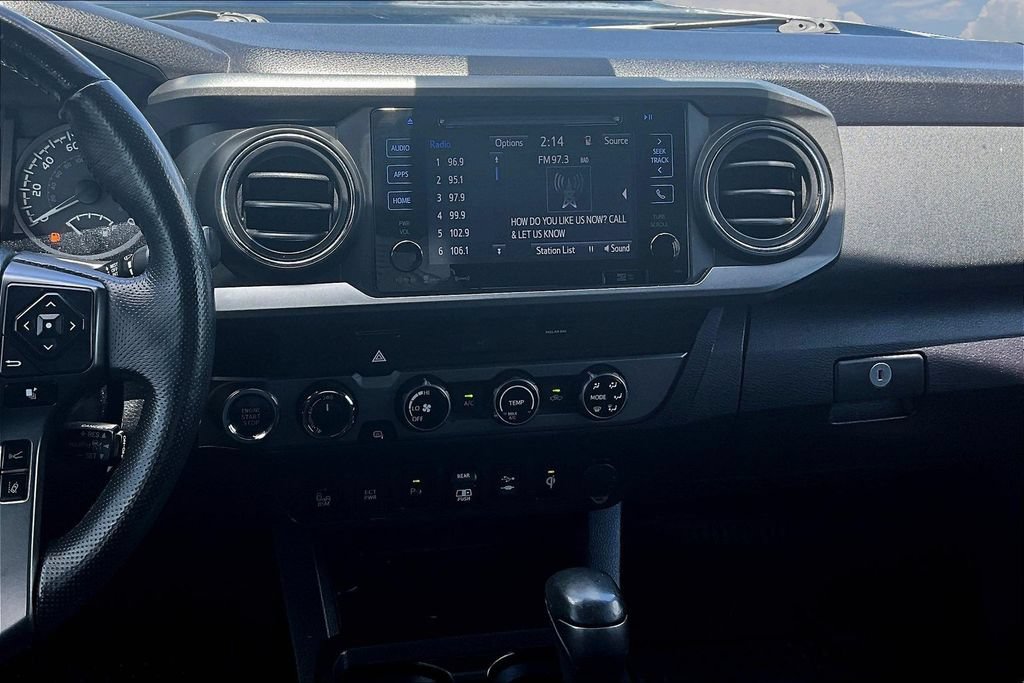 Used 2018 Toyota Tacoma TRD Sport w/ Technology Package AWD/4WD image 9