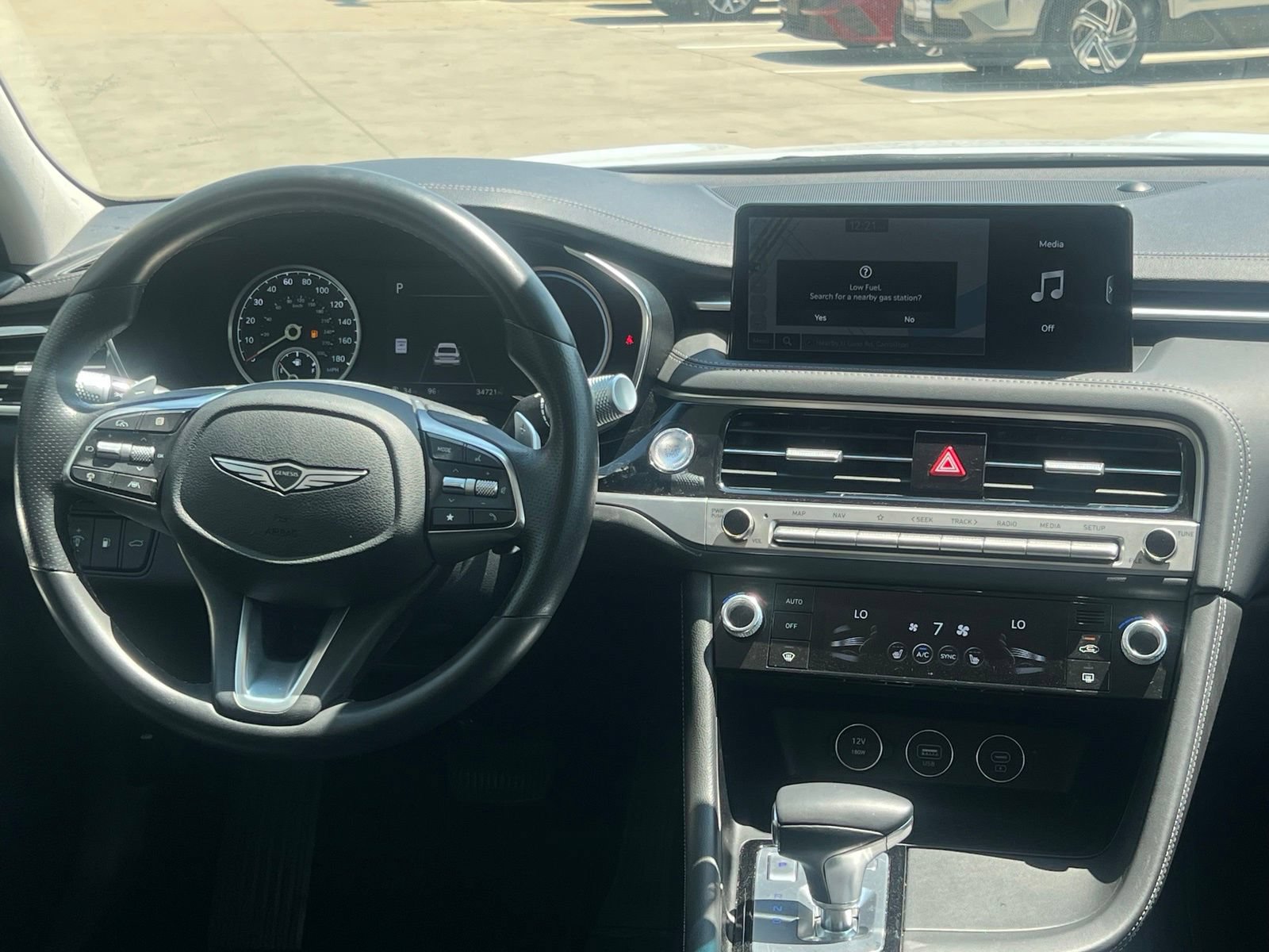 Used 2025 Genesis G70 2.5T RWD image 19