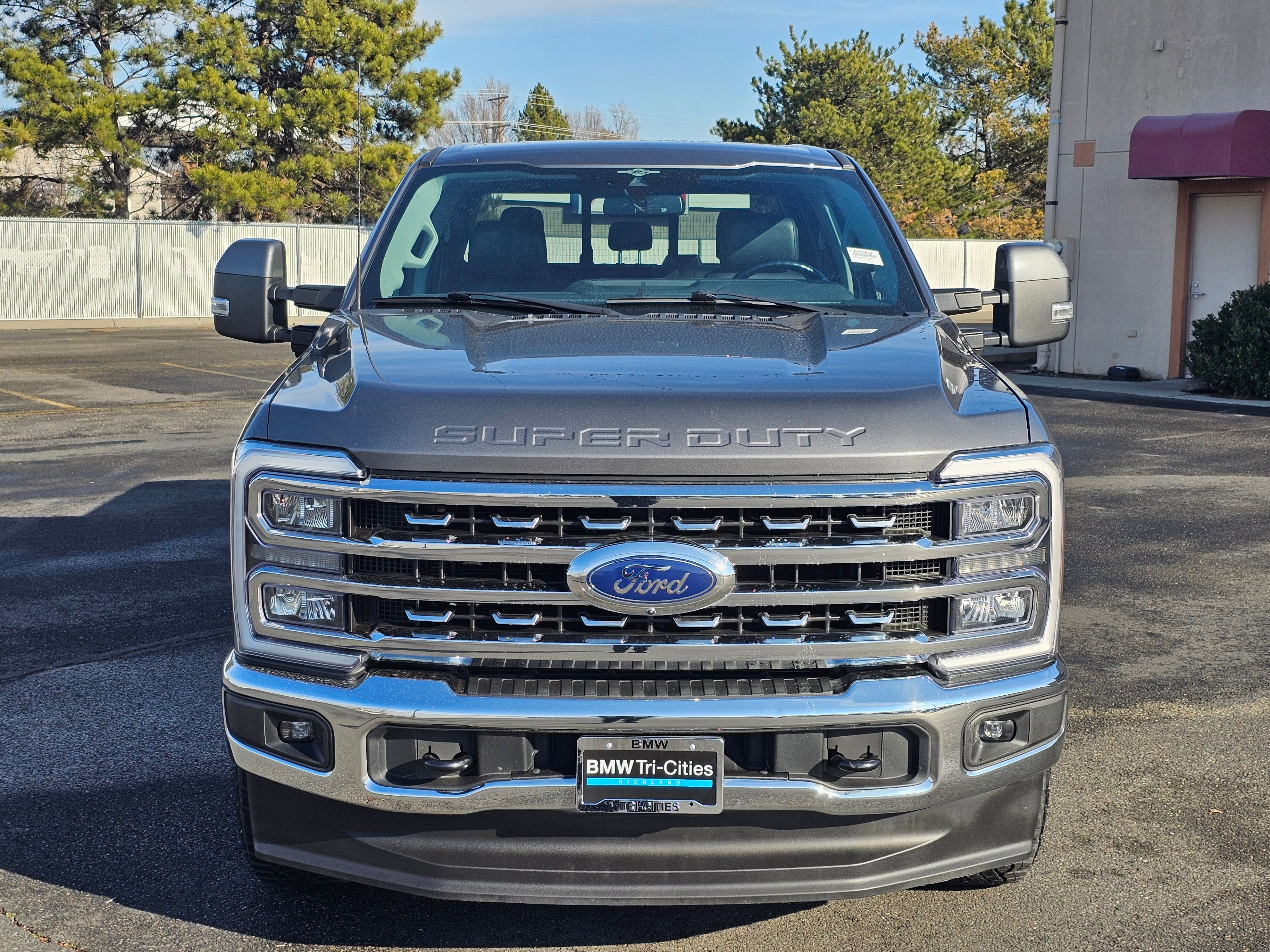 Used 2023 Ford F350 Lariat image 39