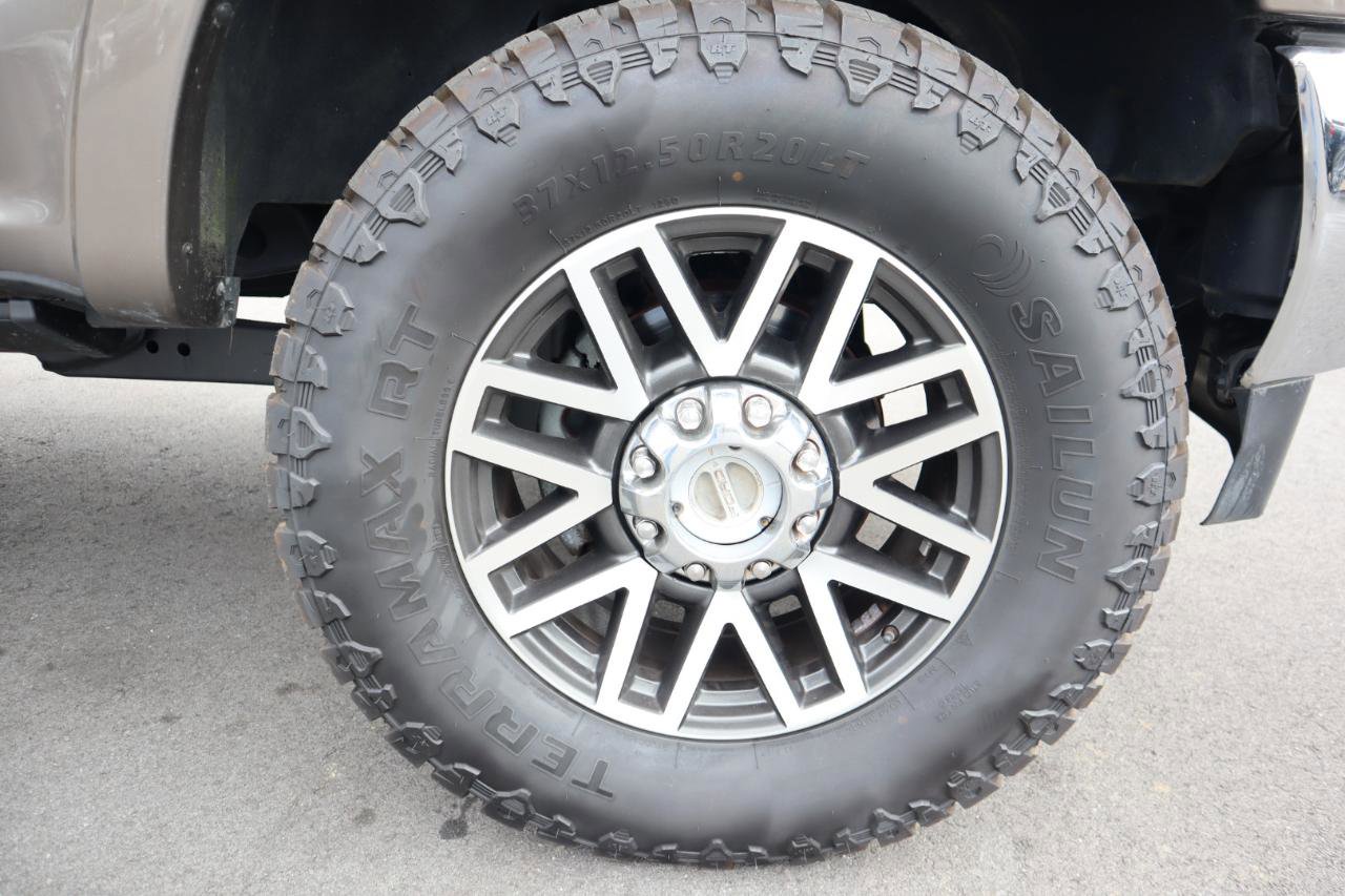 Used 2019 Ford F350 Lariat image 18