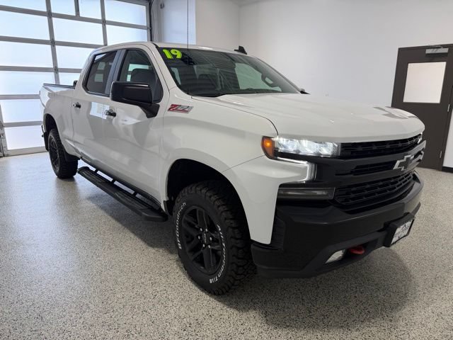 Used 2019 Chevrolet Silverado 1500 LT Trail Boss AWD/4WD image 2