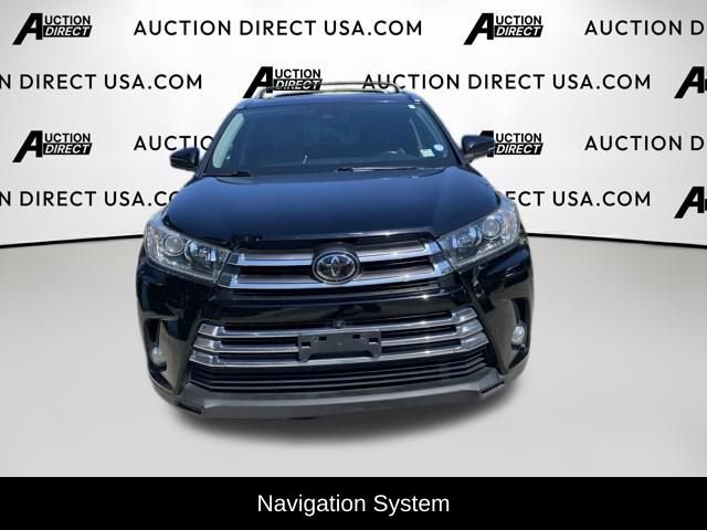 Used 2017 Toyota Highlander Limited Platinum AWD/4WD image 2