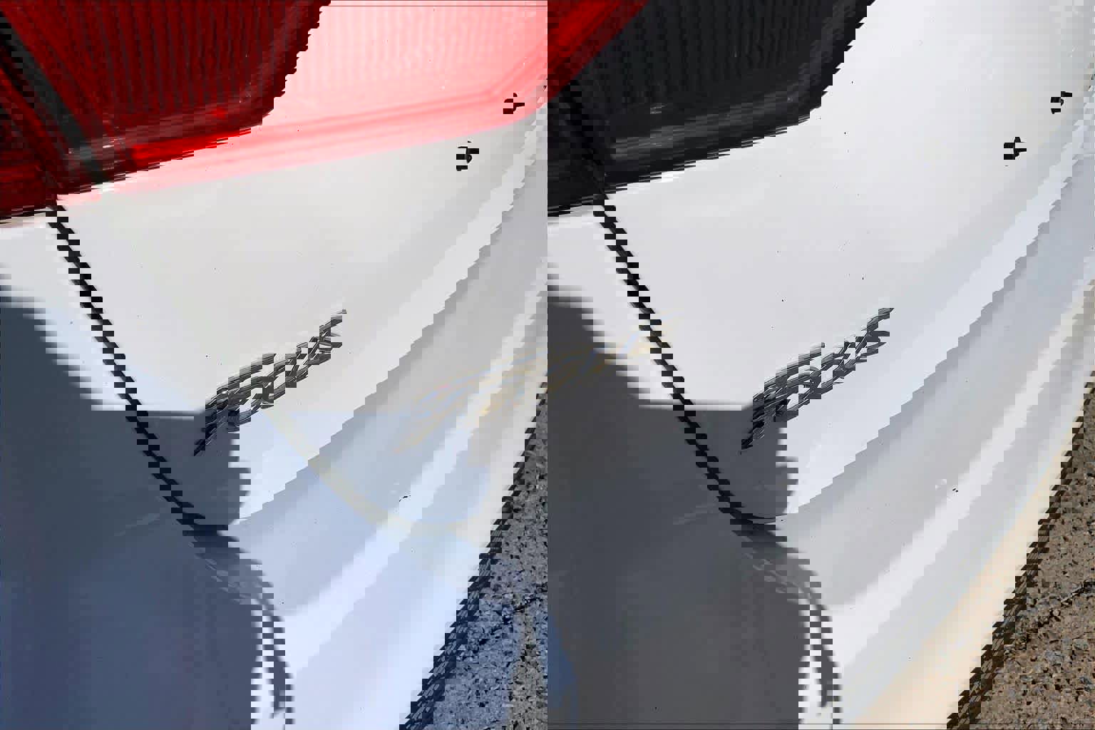 Used 2012 Ford Focus SE image 30