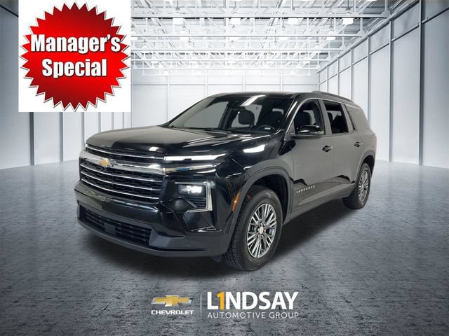 Certified 2025 Chevrolet Traverse LT AWD/4WD image 1