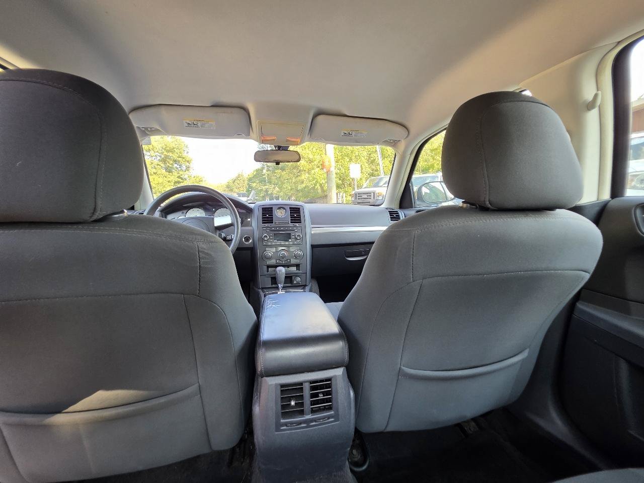 Used 2008 Chrysler 300 LX RWD image 29