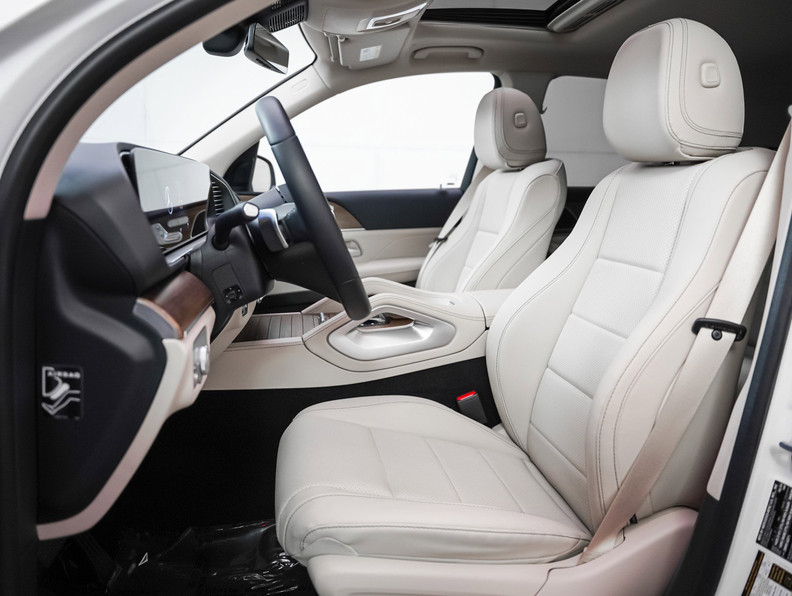 Certified 2025 Mercedes-Benz GLE 350 4MATIC image 8