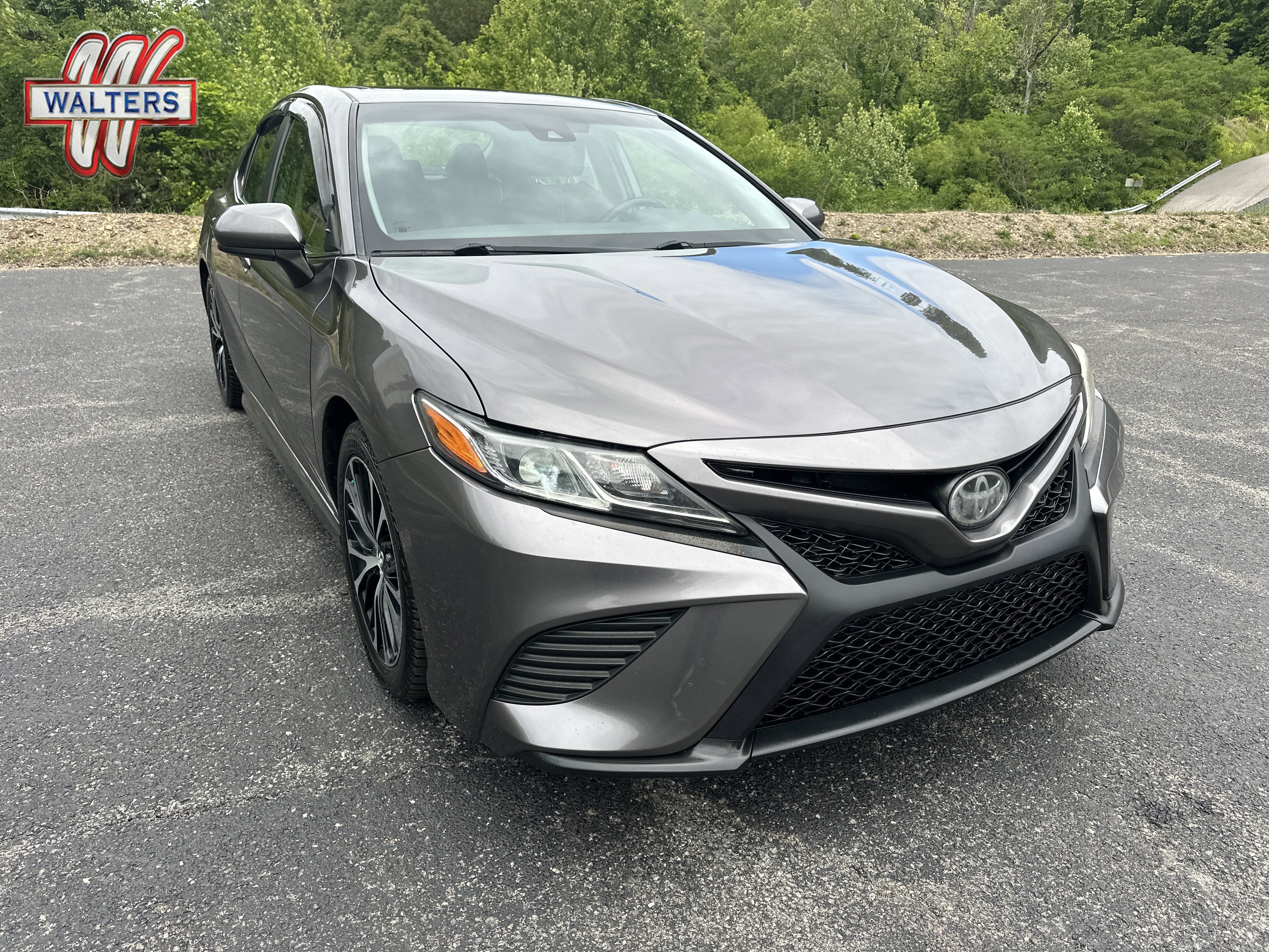 Used 2019 Toyota Camry SE