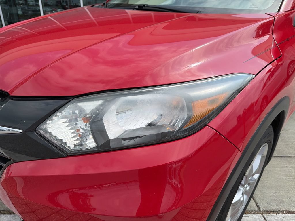 Used 2017 Honda HR-V EX image 11