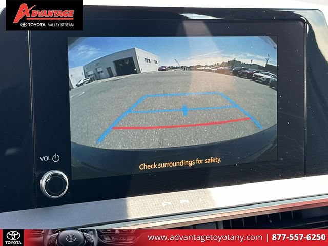 Used 2025 Toyota Prius Plug-In Hybrid FWD image 32