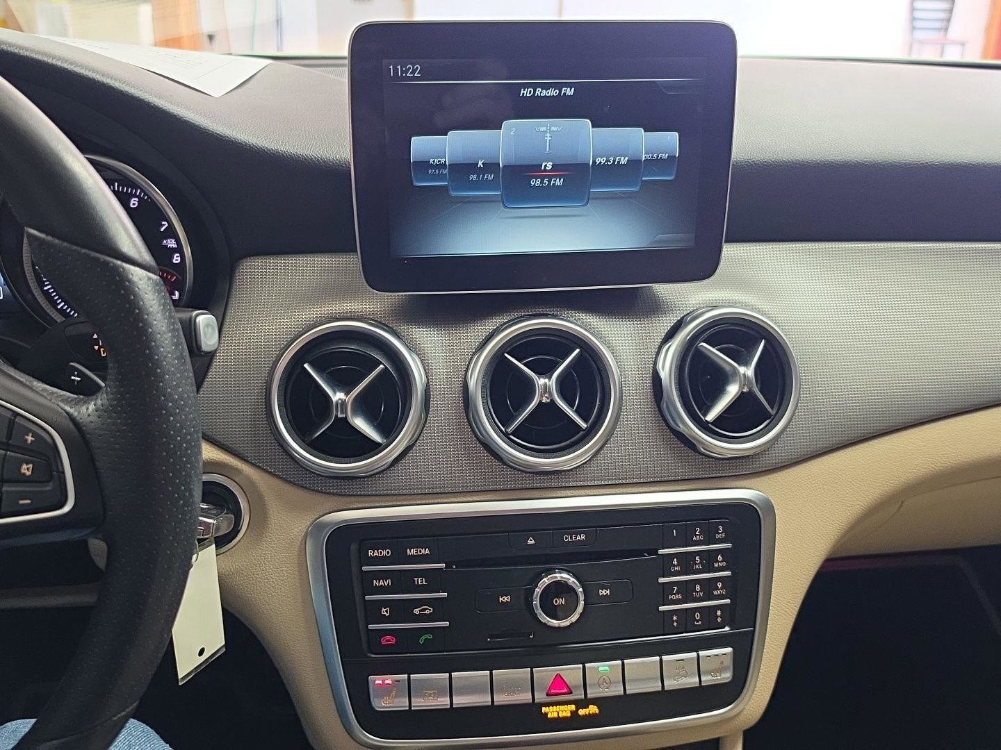 Used 2018 Mercedes-Benz GLA 250 4MATIC image 8