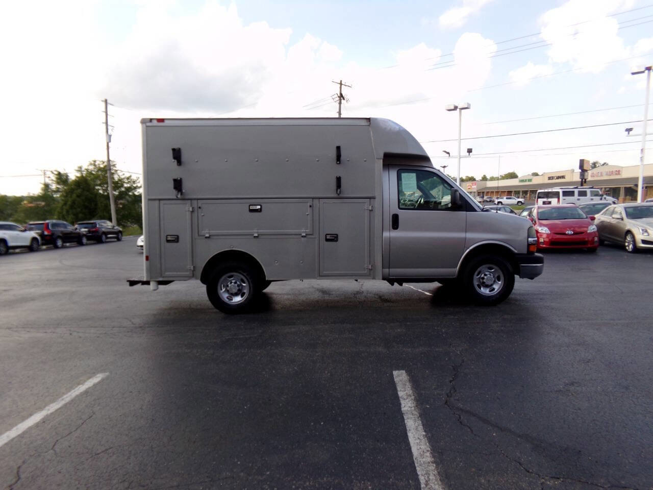 Used 2008 Chevrolet Express 3500 image 5