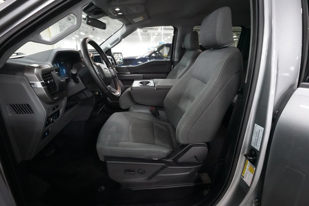 Used 2025 Ford F150 XLT w/ Equipment Group 301A Standard AWD/4WD image 7