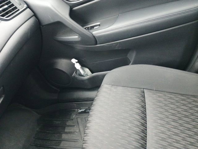 Used 2019 Nissan Rogue SV image 7