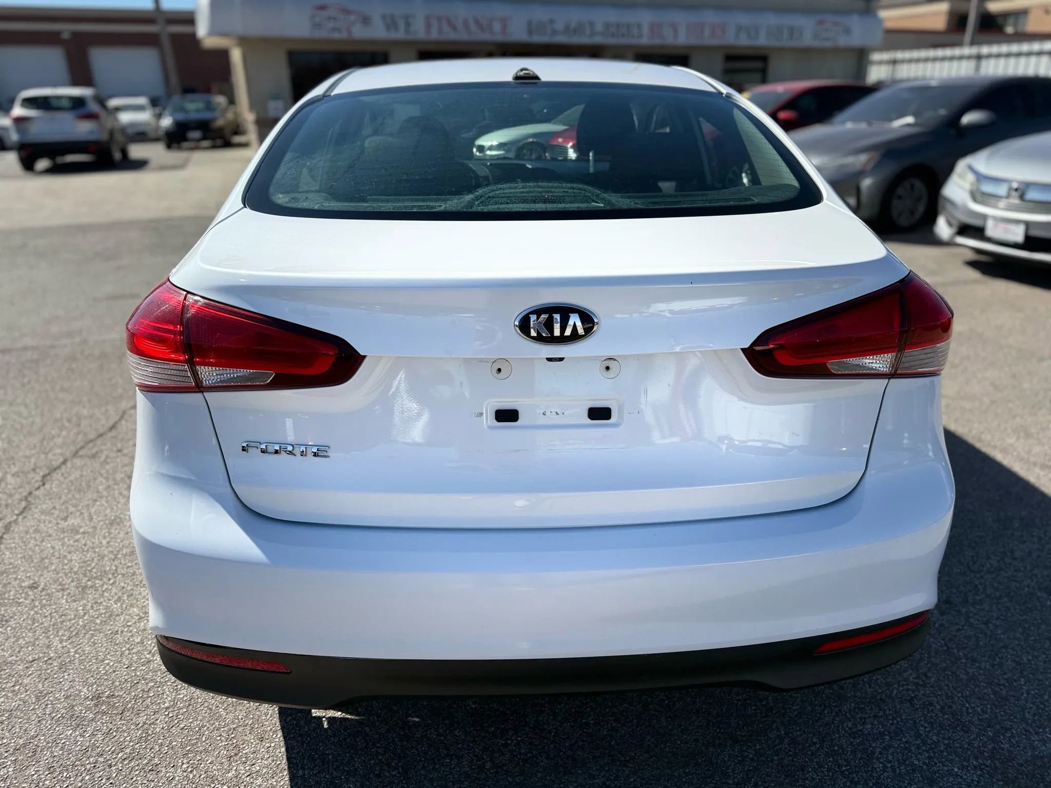 Used 2017 Kia Forte LX w/ LX Popular Package image 4