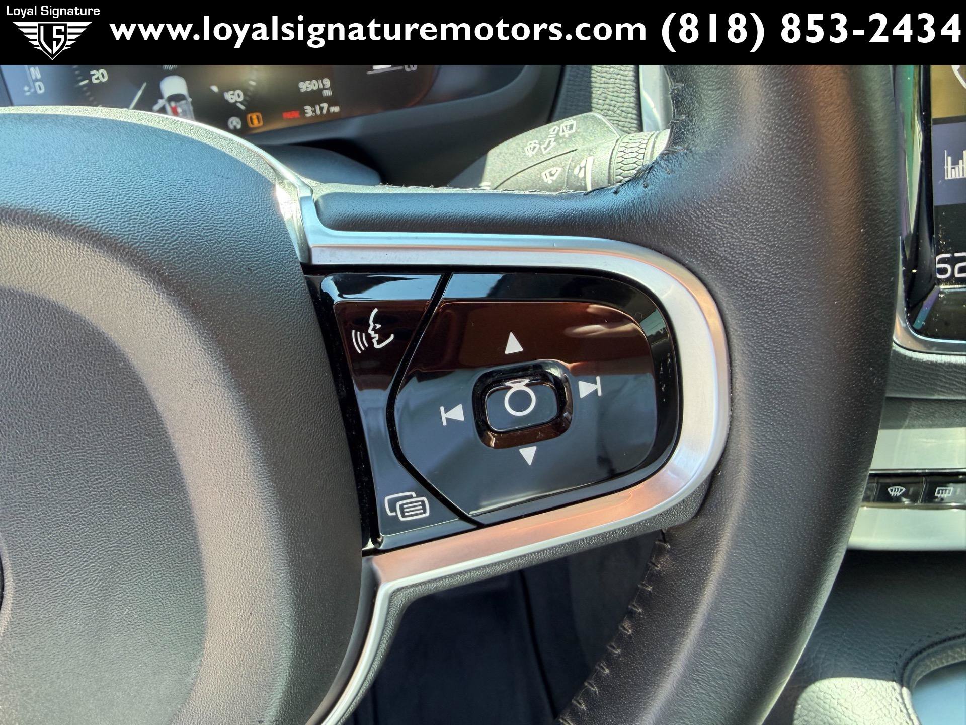 Used 2018 Volvo XC90 T5 Momentum AWD/4WD image 32