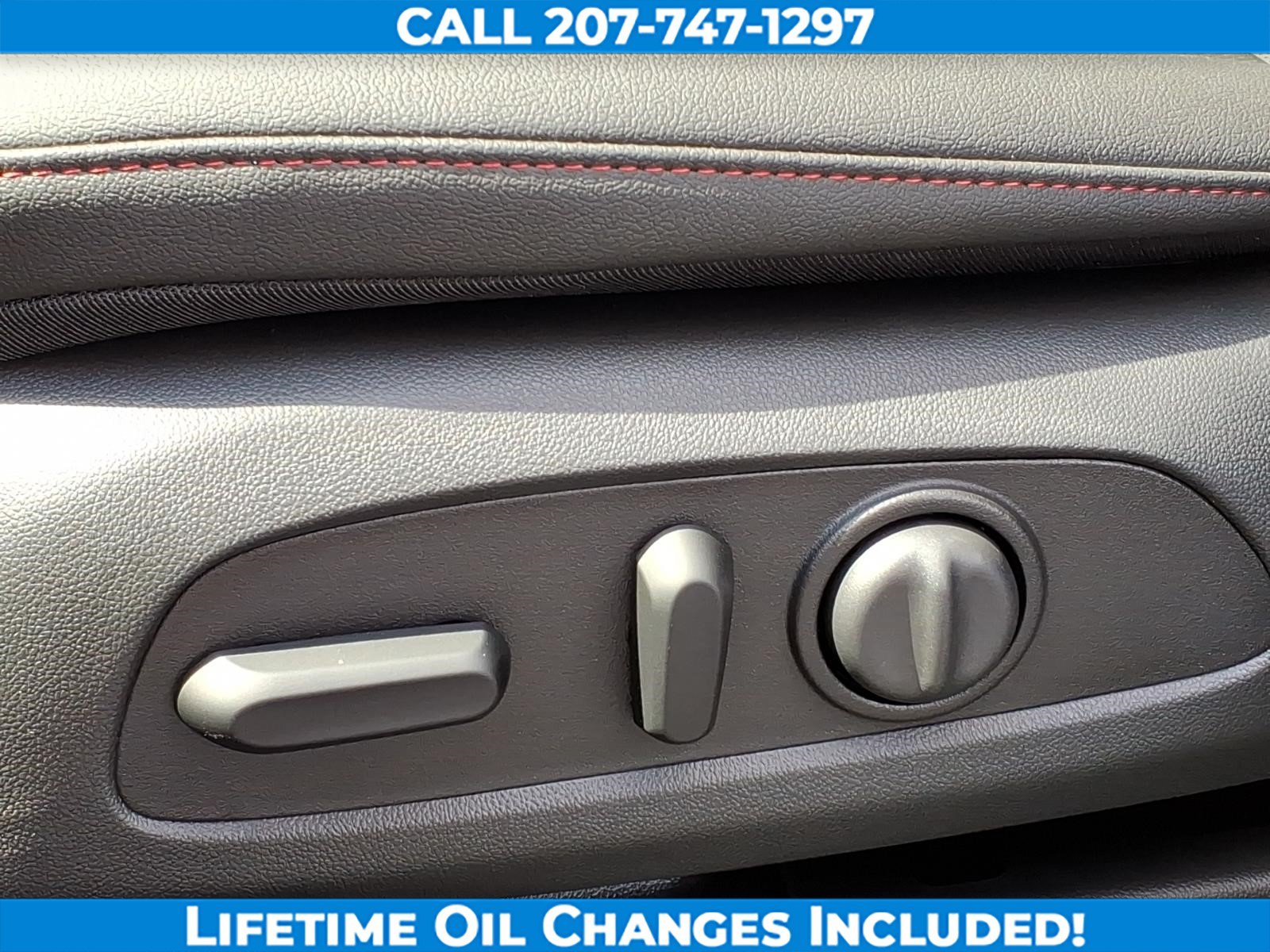 New 2026 Chevrolet Trax RS w/ Sunroof Package FWD image 12